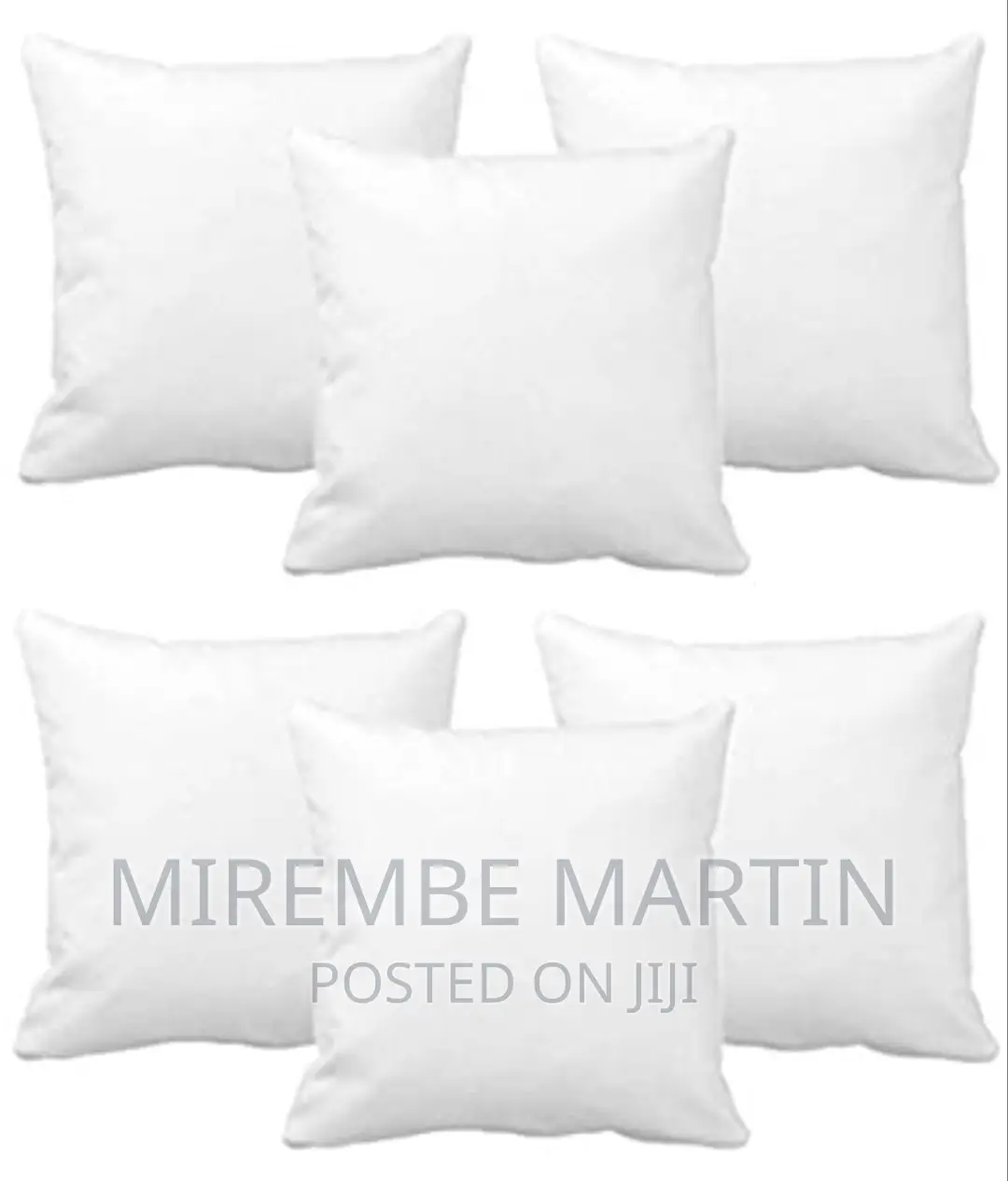 Comfort a Set of 5 Big Square Cushions