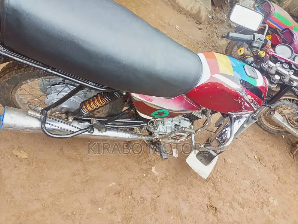 Bajaj Boxer 100 2020 Red