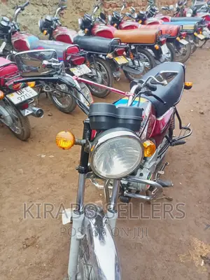 Bajaj Boxer 100 2020 Red