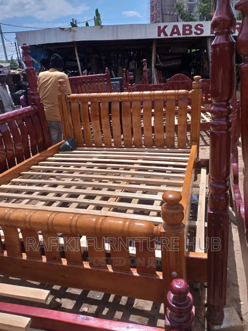 German Bed / 5by6 Bed / Wooden Bed / Good / Best Furniture