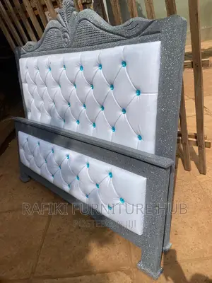 Leather Bed / Classy / 4by6 / Wooden Bed / Best Furniture