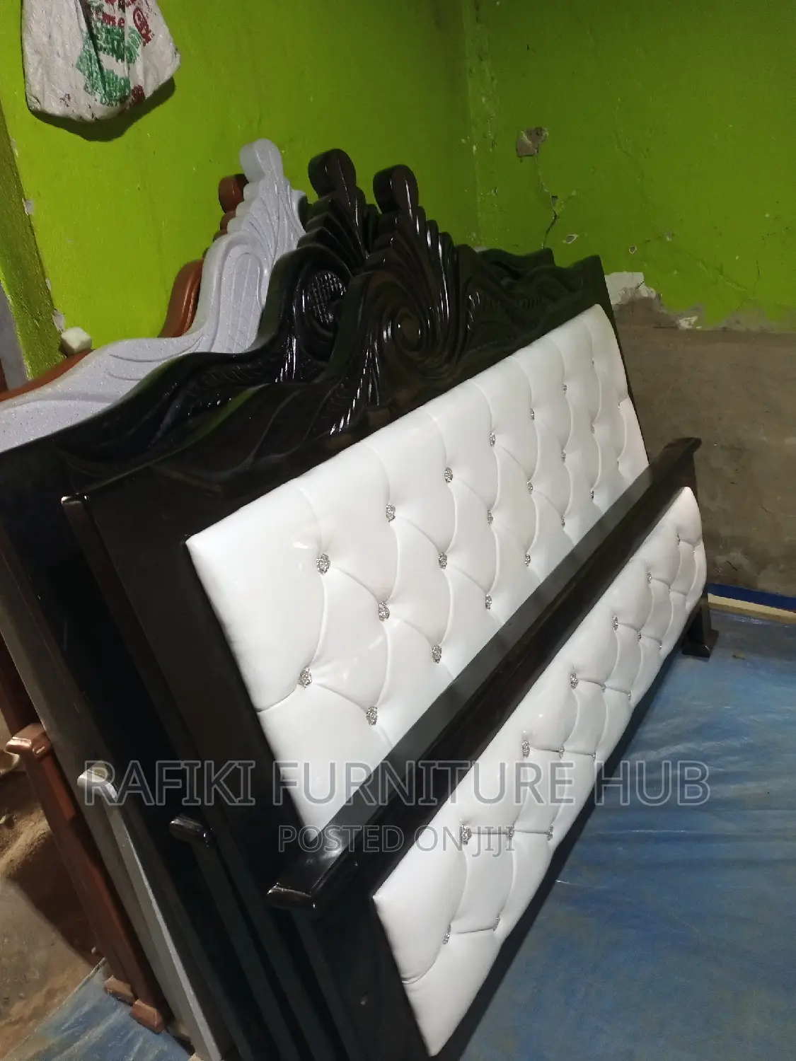 Leather Bed / 5by6 Bed / Wooden Bed/ Furniture/ Luxury Bed