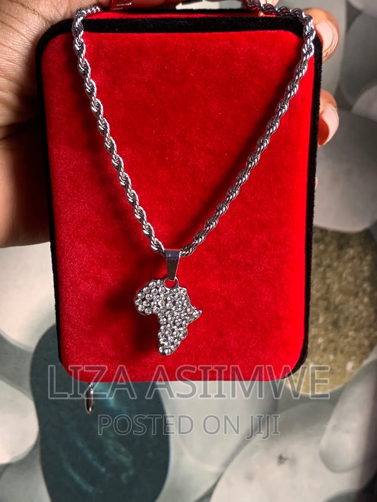 Simple Men’S Necklaces Available With an African Pendant