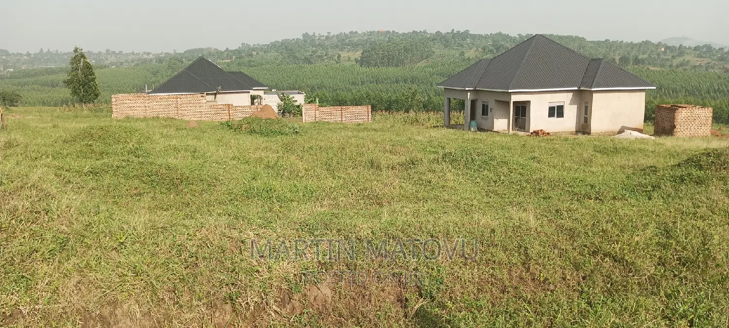 50by100, 17M, Ready Title in Wakiso-Kikandwa
