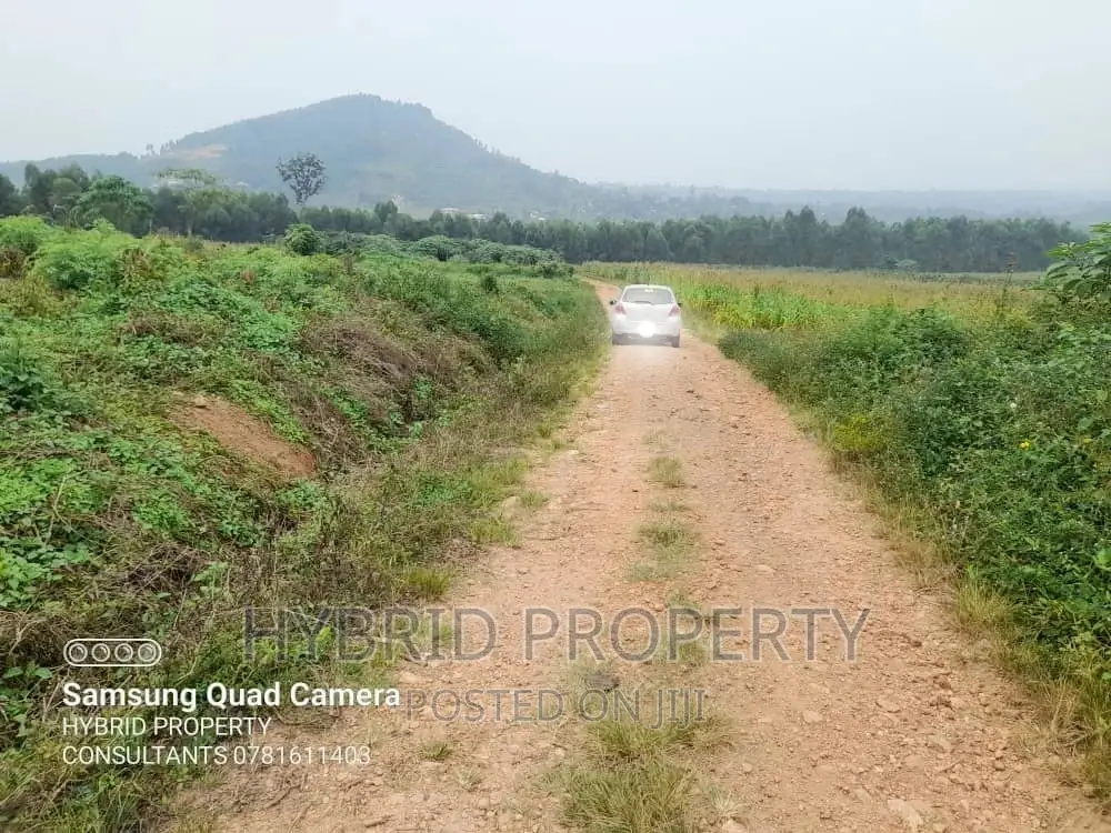 Prime Plots for Sale at KaliitiKakiri Land EstateHoima Rd. in Kakiri