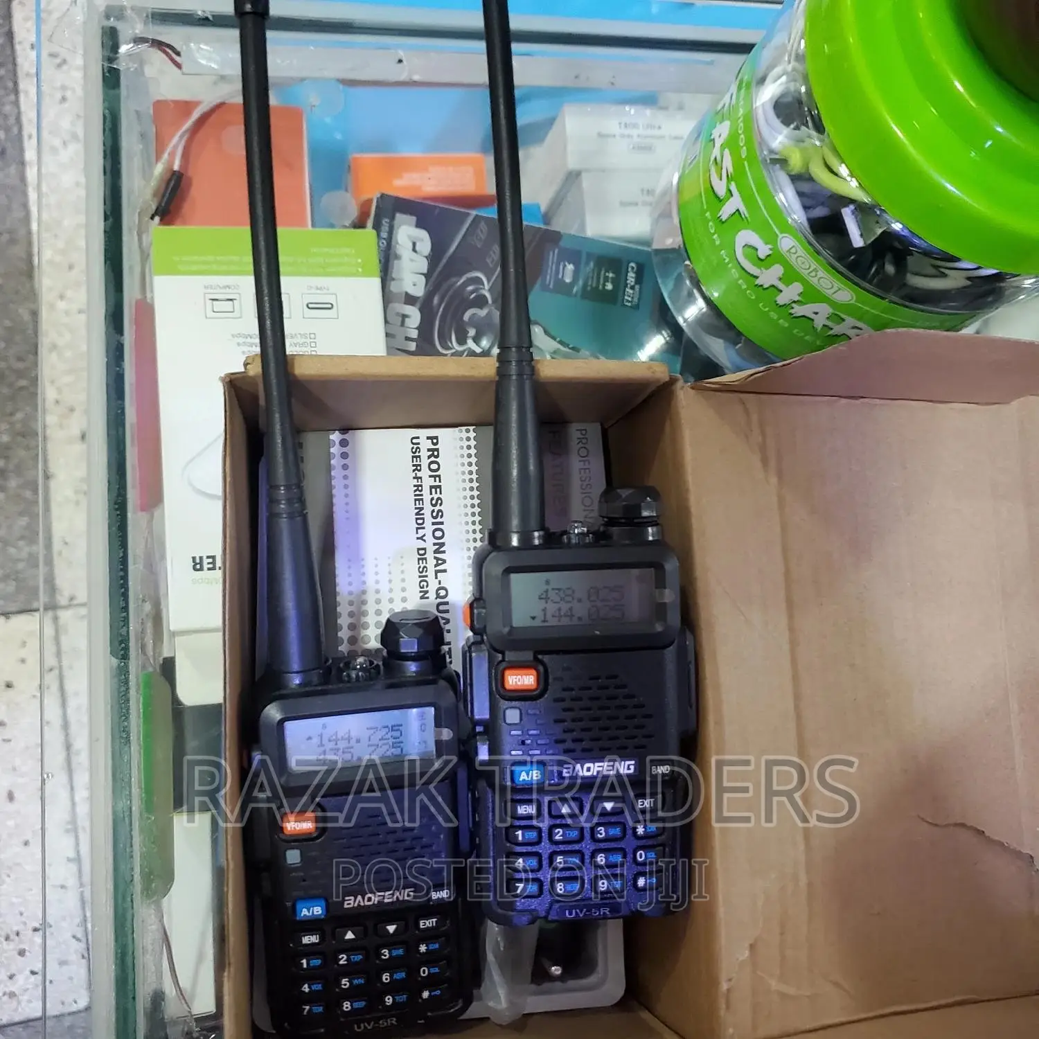 Baofeng Uv-5r Radio Call/Walktalkies 2pcs