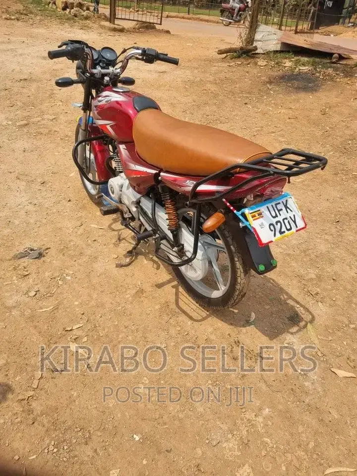 Bajaj CT 110X 2023 Red