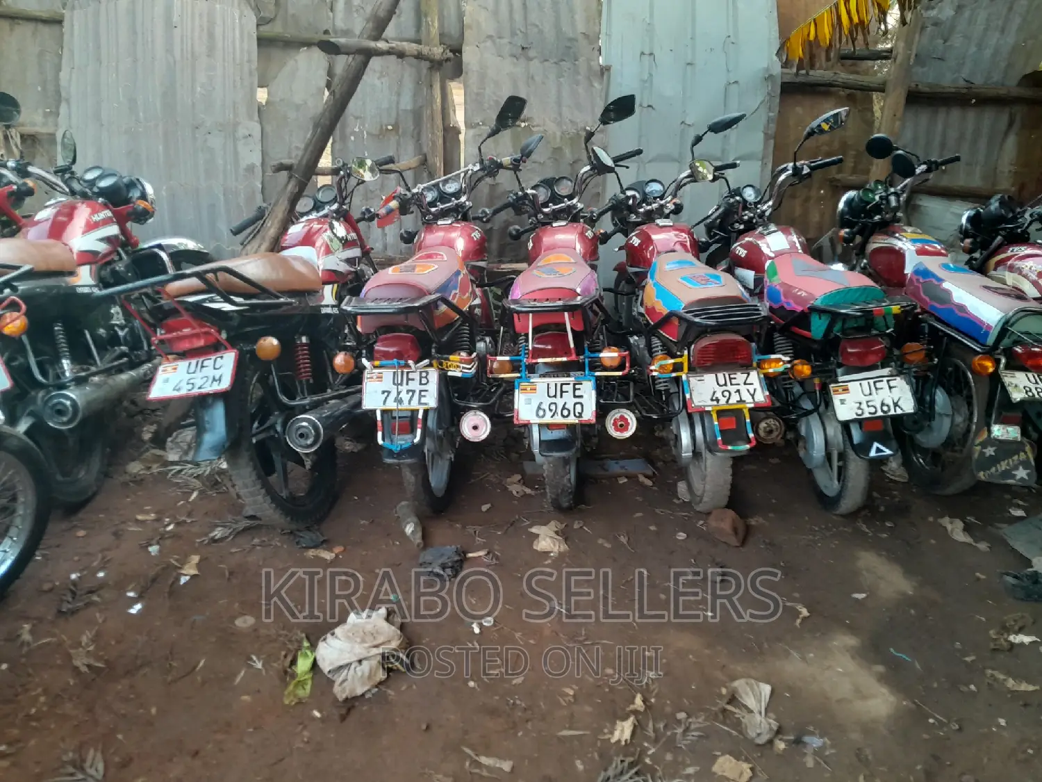 Bajaj CT 110X 2023 Red