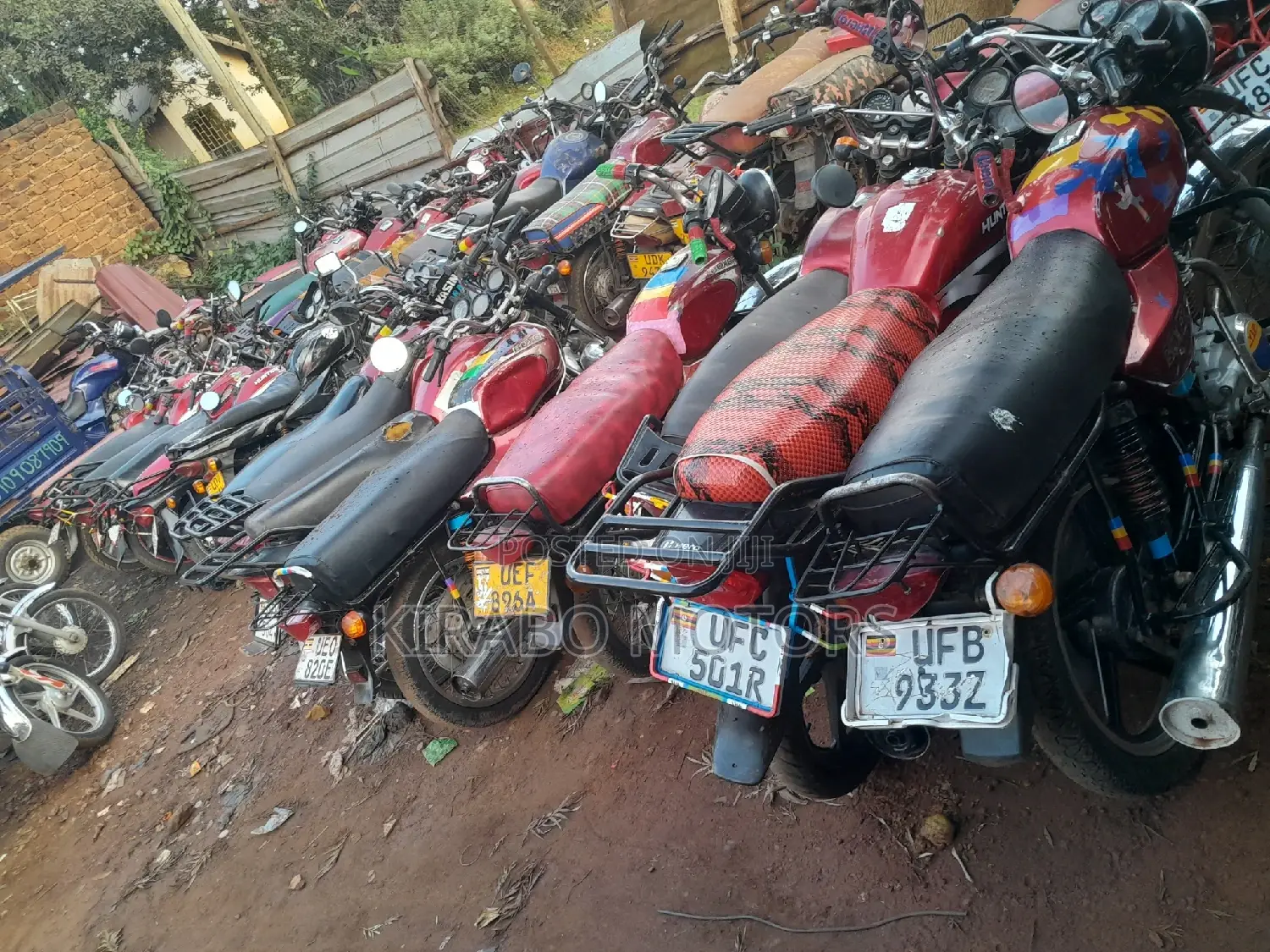 Bajaj CT 110X 2023 Red