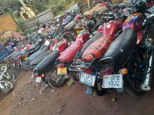 Bajaj CT 110X 2023 Red