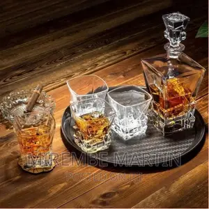 Premium Crystal Clear 7pcs Bar Set, 1 Decanter Bottle