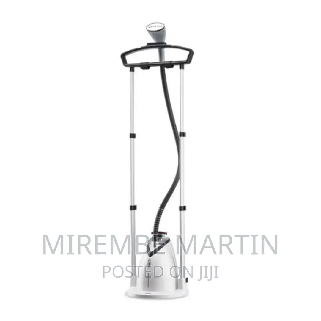 Garment Steamer With 2 Poles and Continuos Steam-