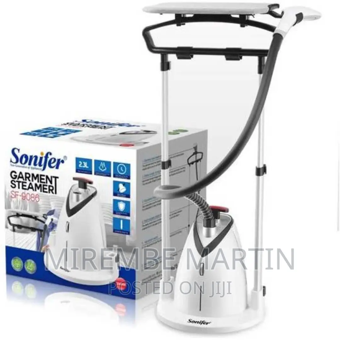 Garment Steamer With 2 Poles and Continuos Steam-