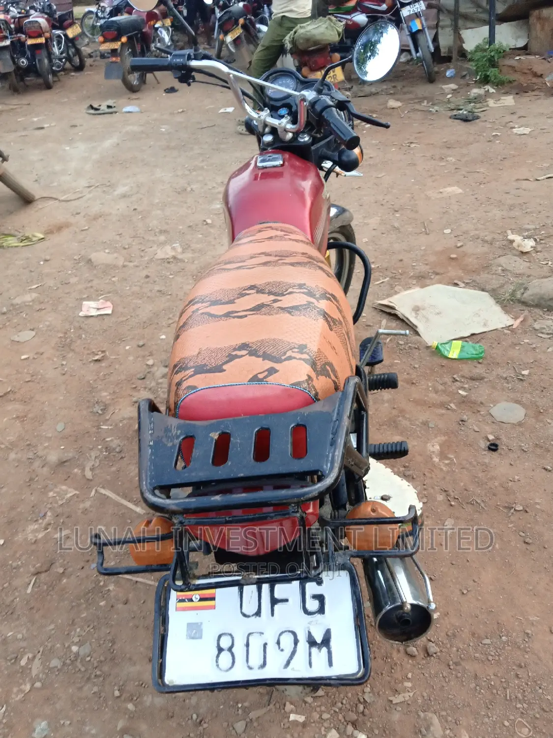 Bajaj Boxer BM100ES 2022 Red