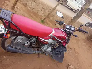TVS HLX 125 2023 Red