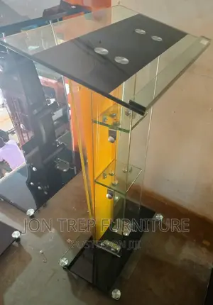 Pull Pit Table
