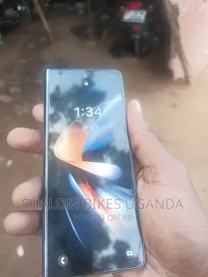 New Samsung Galaxy Z Fold4 512 GB Silver