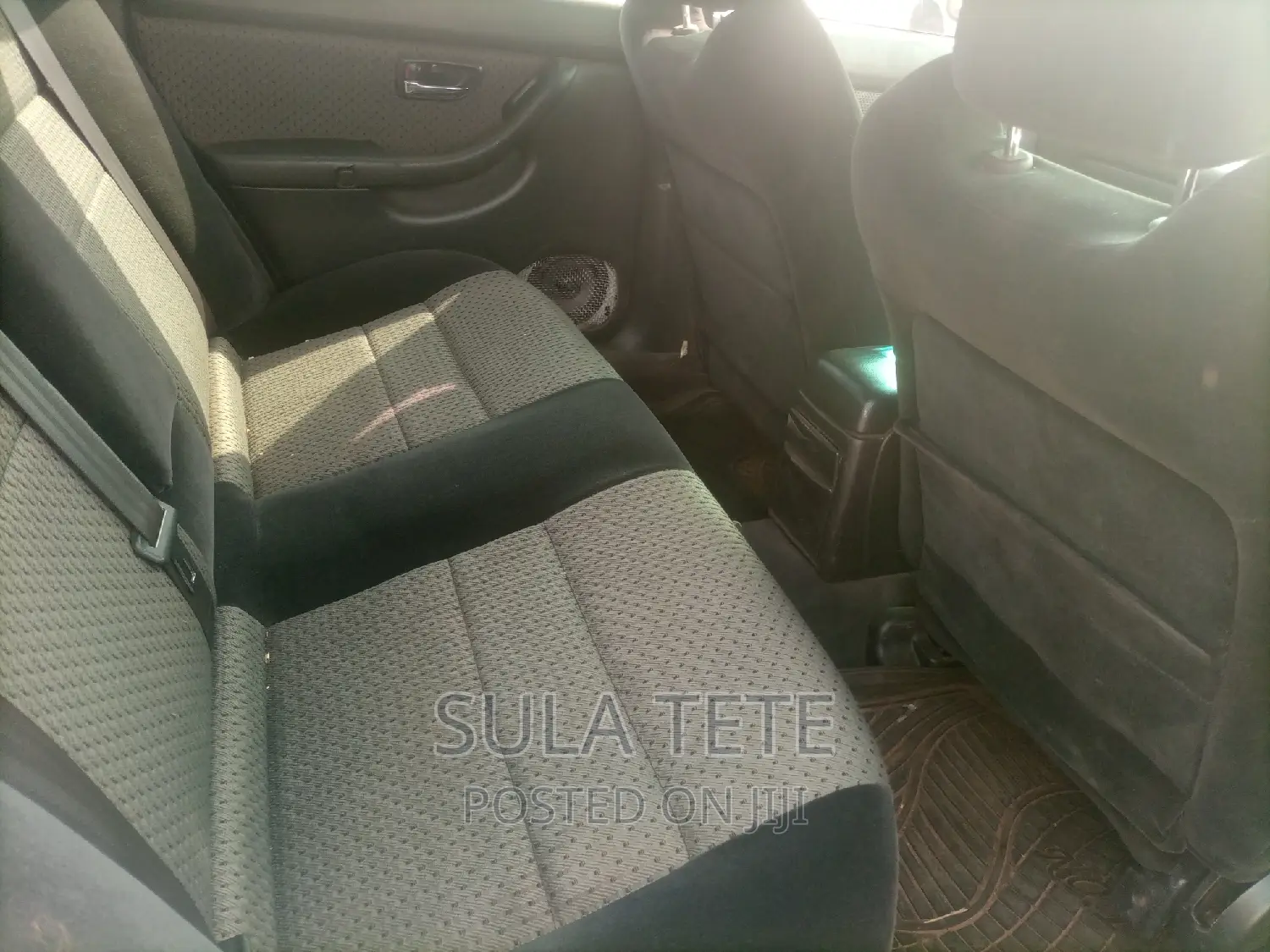 Subaru Legacy 1999 White