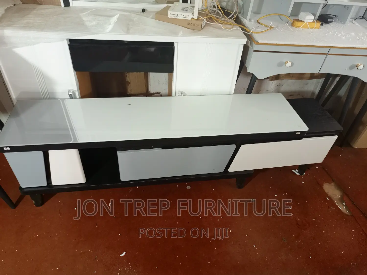 Tv Stand Executive