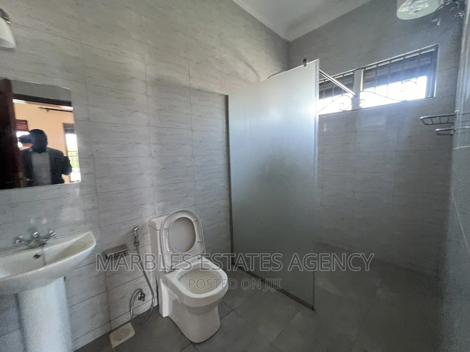 Furnished 6bdrm Duplex in Naguru, Central Division for rent
