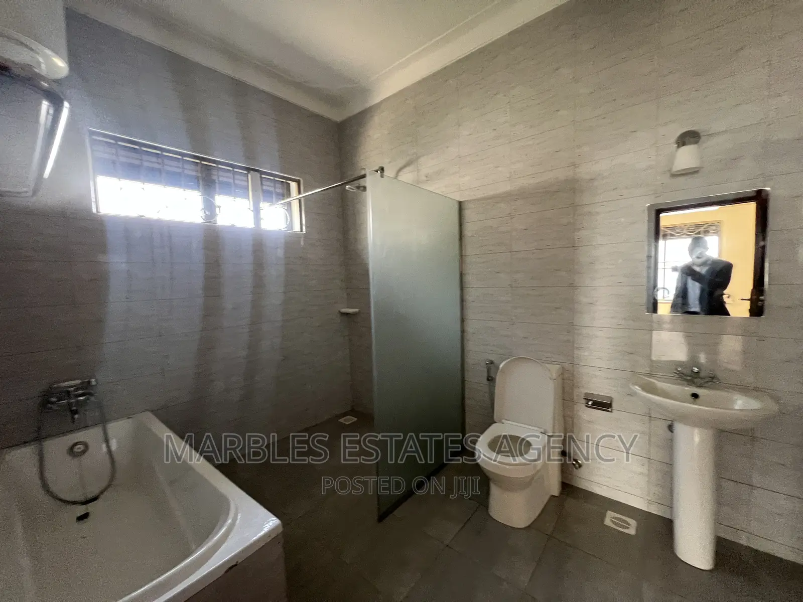 Furnished 6bdrm Duplex in Naguru, Central Division for rent