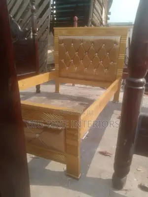 4by6 Brown Leather Bed-Gold