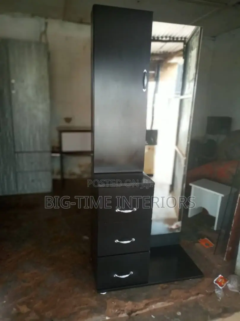 Black Long Dressing Mirror