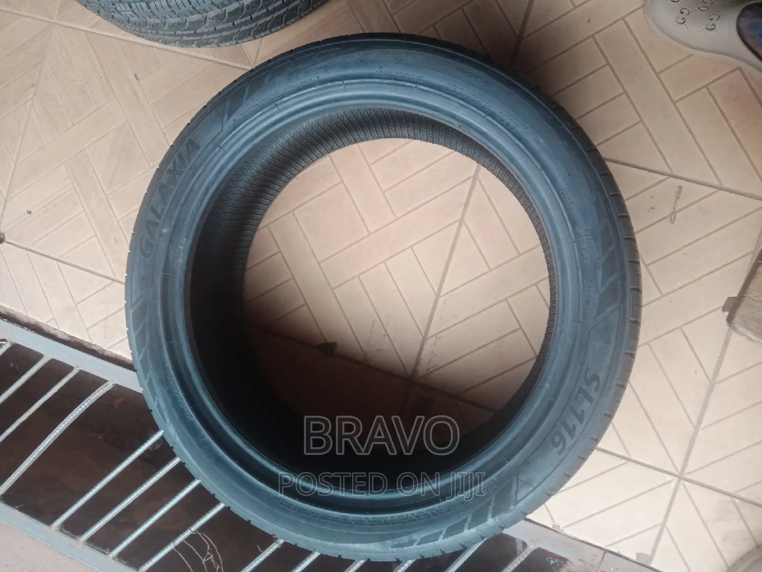 255/45r21 GALAXIA Good Condition.
