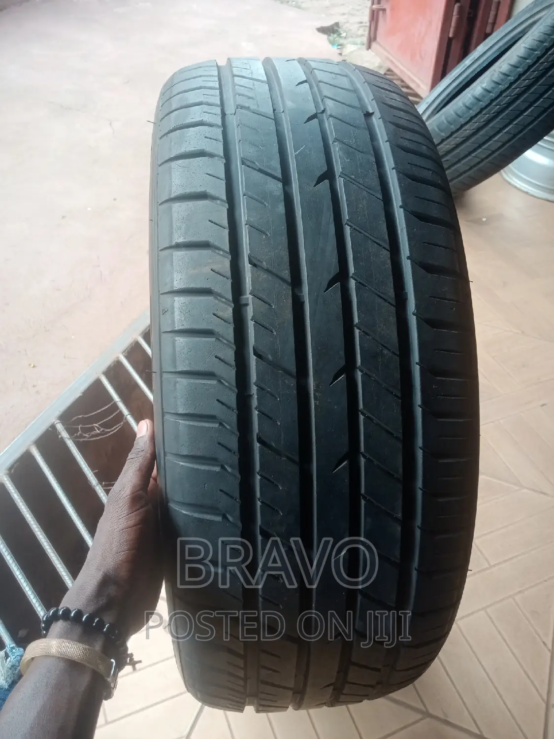 255/45r21 GALAXIA Good Condition.