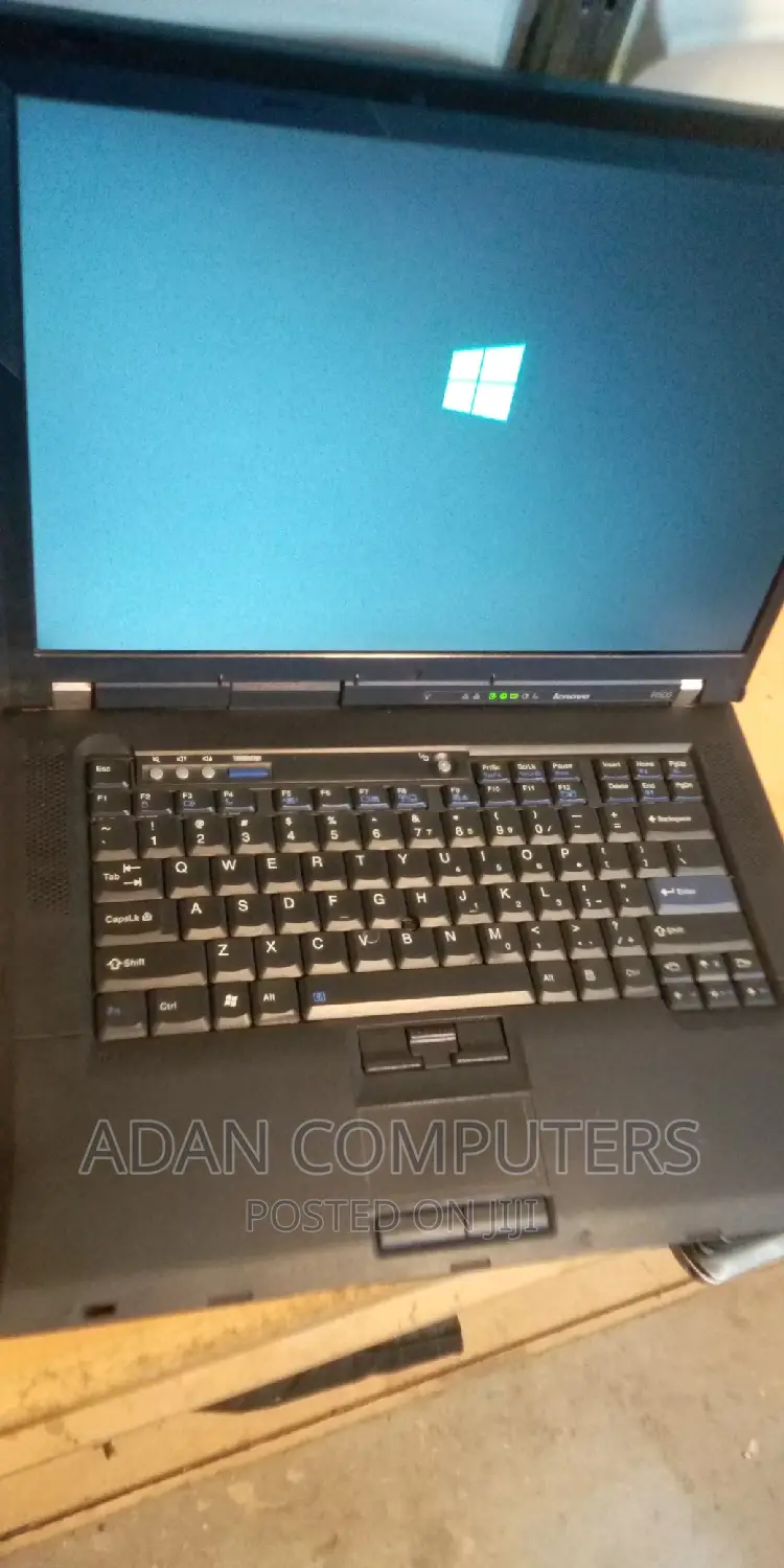 Laptop Lenovo ThinkPad R61 3GB Intel Core 2 Duo HDD 72GB