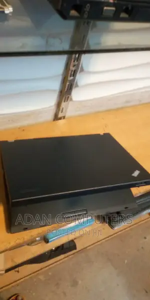 Laptop Lenovo ThinkPad R61 3GB Intel Core 2 Duo HDD 72GB