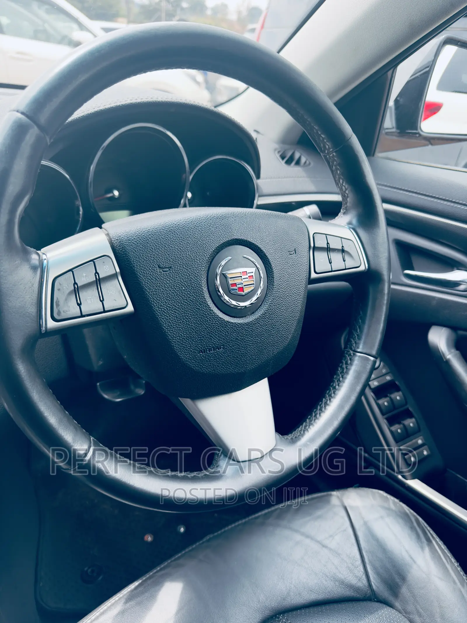 Cadillac CTS Luxury Automatic 2011 Black