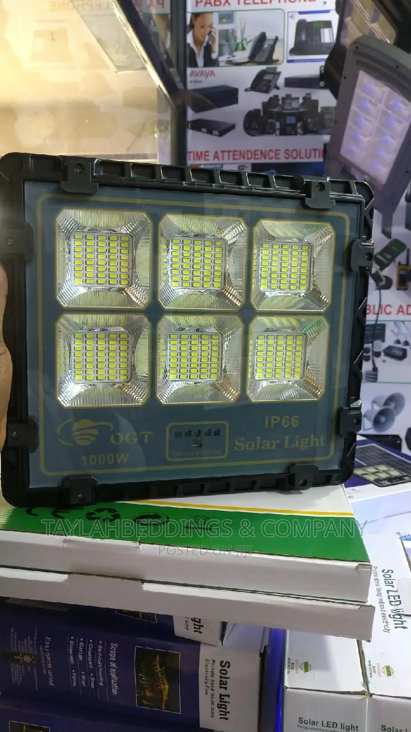 300W Solar LED Garden Light With 2-3 Years Warranty