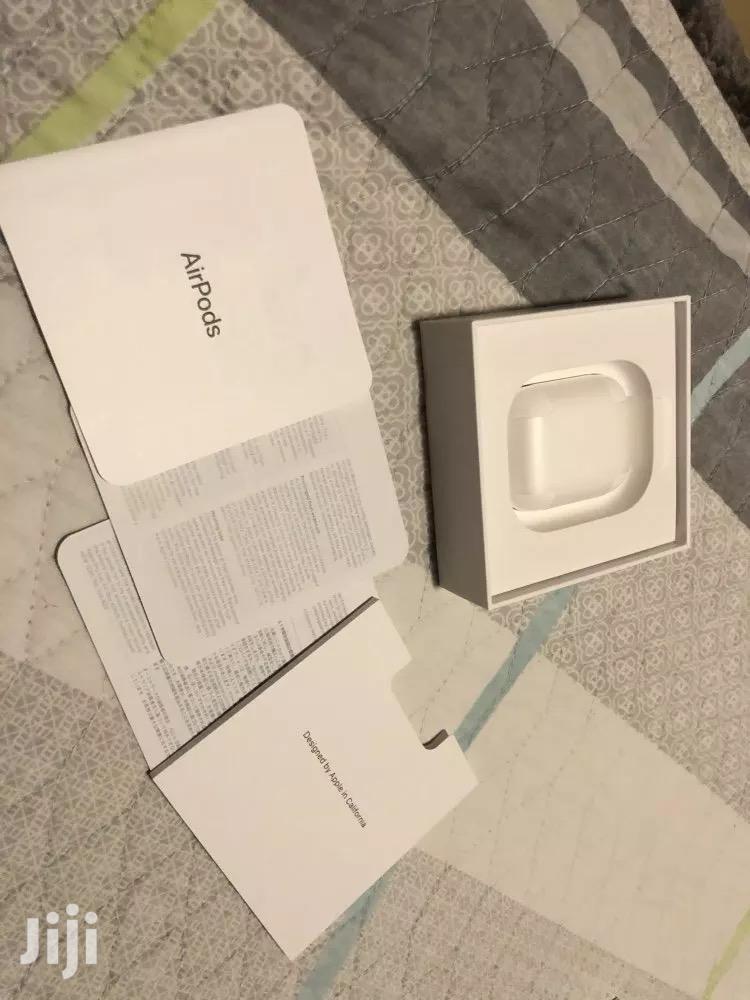 Original Apple Airpods 1