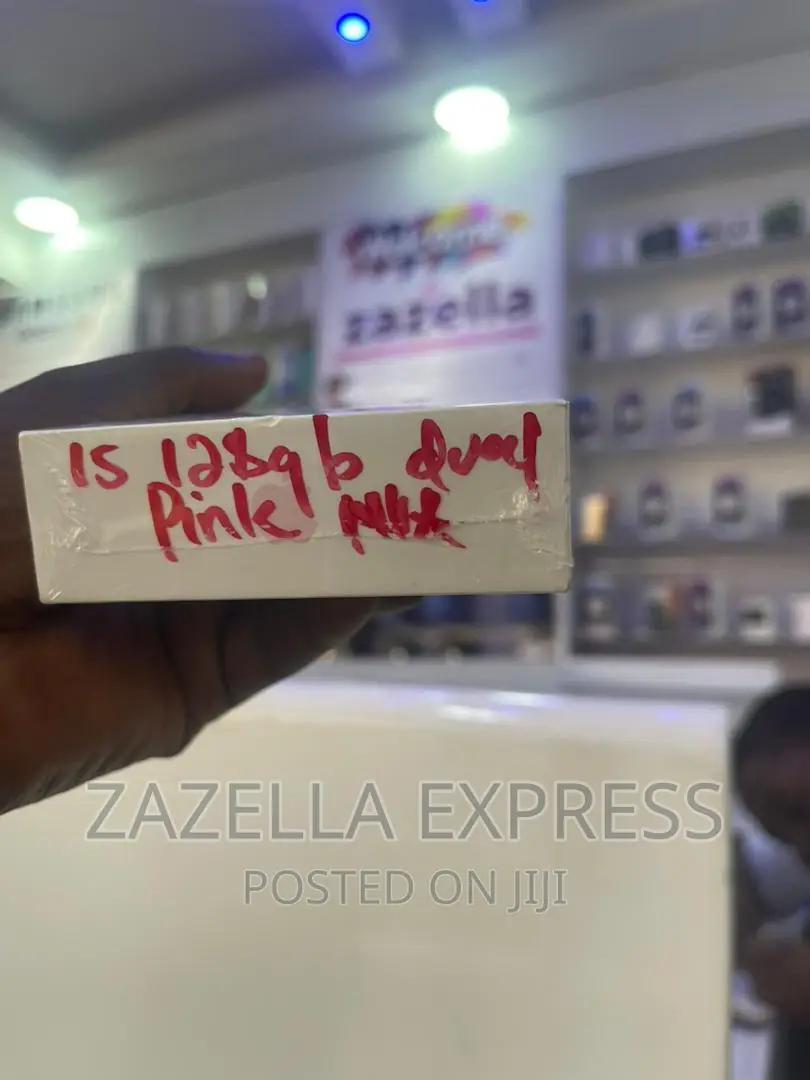 New Apple iPhone 15 128 GB Pink