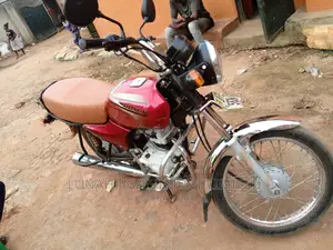 Bajaj Boxer 2023 Red