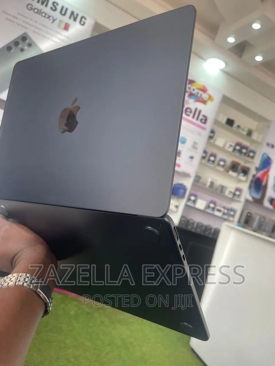 New Laptop Apple MacBook Air 8GB Apple M2 SSD 512GB