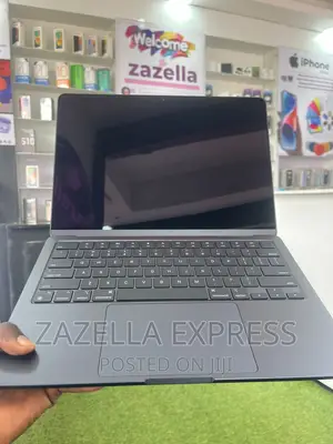 New Laptop Apple MacBook Air 8GB Apple M2 SSD 512GB