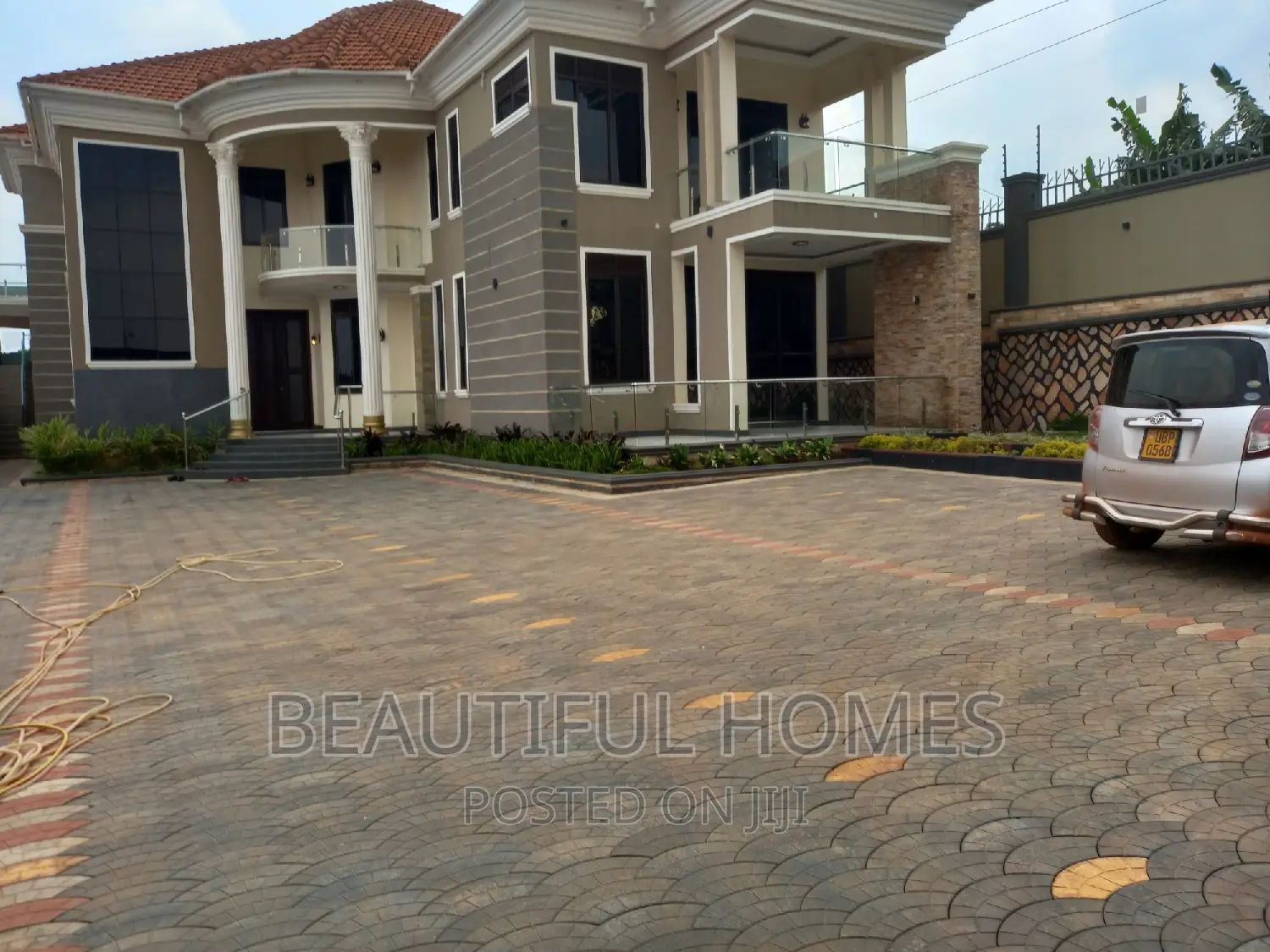 Furnished 6bdrm Duplex in Kira Town for sale