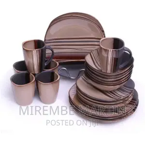 24 Piece Dinner Set