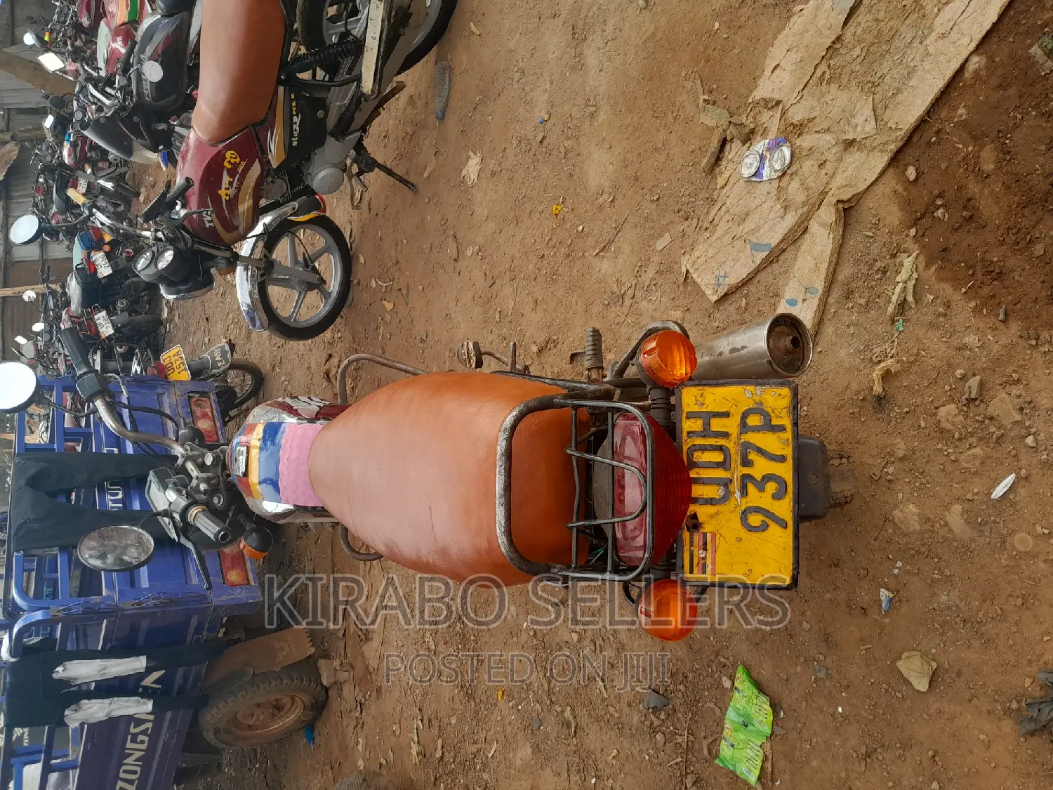 Bajaj Boxer 100 2018 Red