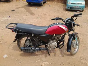 Yamaha Crux 2019 Red