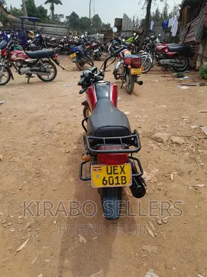 Yamaha Crux 2019 Red