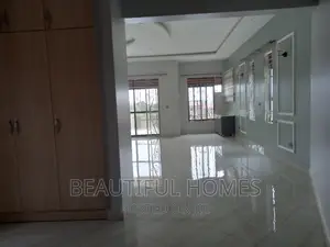 Furnished 6bdrm Duplex in Kira for sale