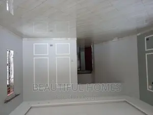 Furnished 6bdrm Duplex in Kira for sale