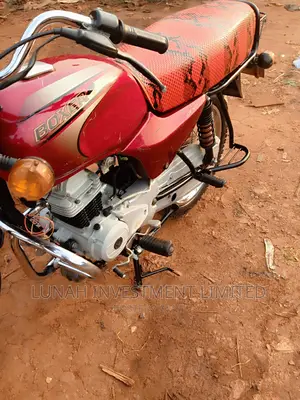 Bajaj Boxer 2023 Red