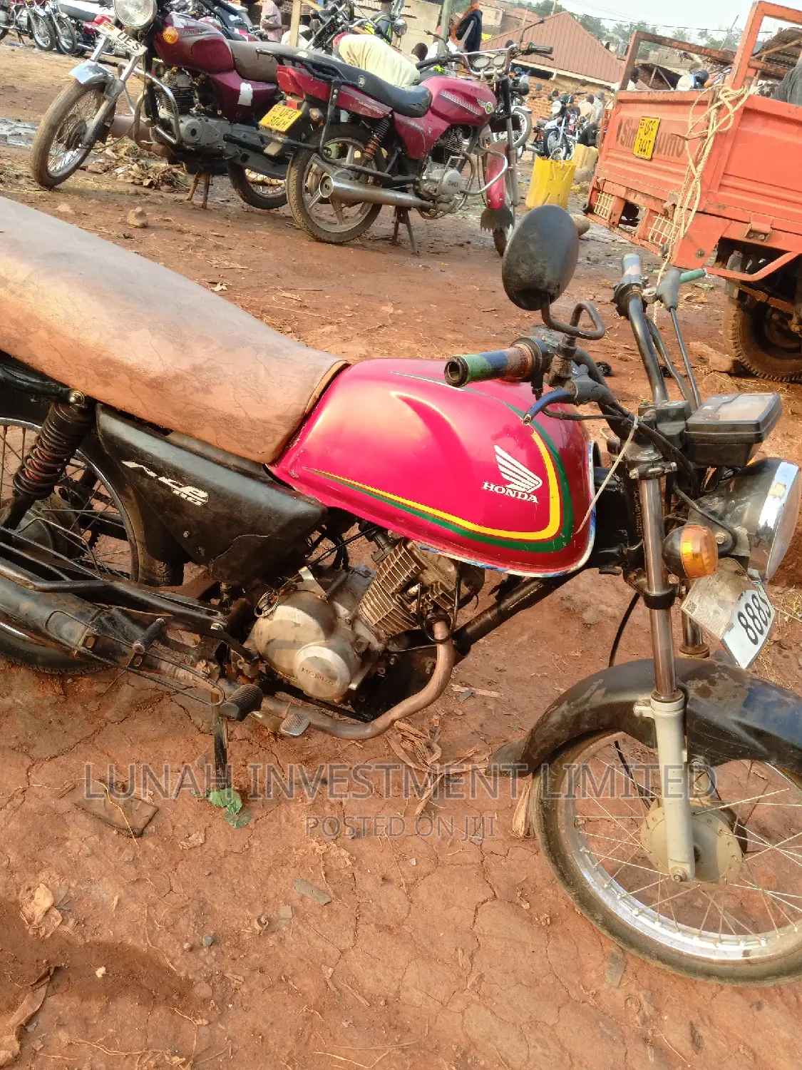 Bajaj Boxer 100 2023 Red