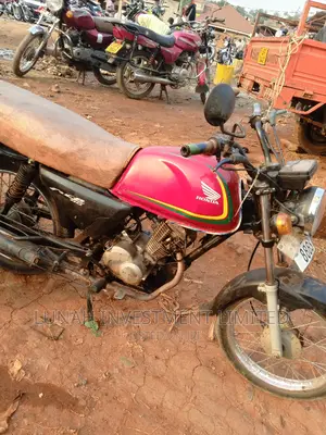 Bajaj Boxer 100 2023 Red
