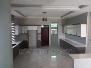 Furnished 6bdrm House in Kira for sale