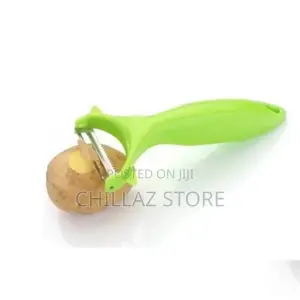 3 in 1 Rotatable Stainless Steel Blade Peeler.